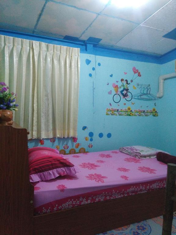 Patchaya Guesthouse Amphawa Buitenkant foto
